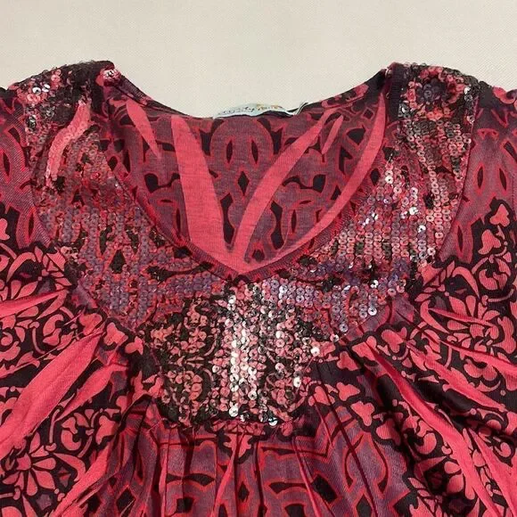 Unity World Wear Petite Women’s V-Neck Sequined Accent Top - Picture 2 of 9